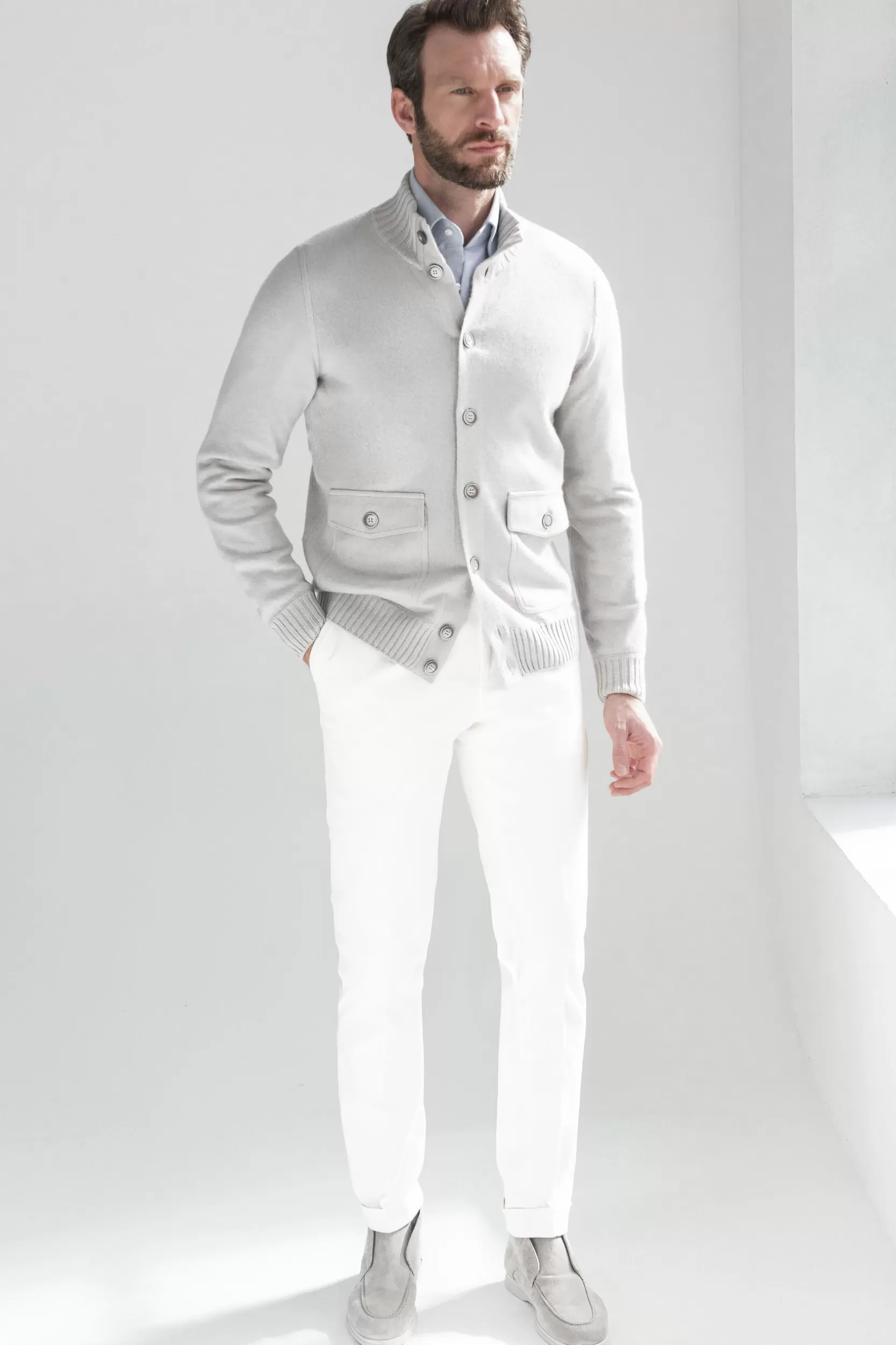 bomber_in_maglia_di_cashmere_stone__made_in_italy_5.webp Online Pini Parma Bomber In Maglia Di Cashmere – Made In Italy Stone