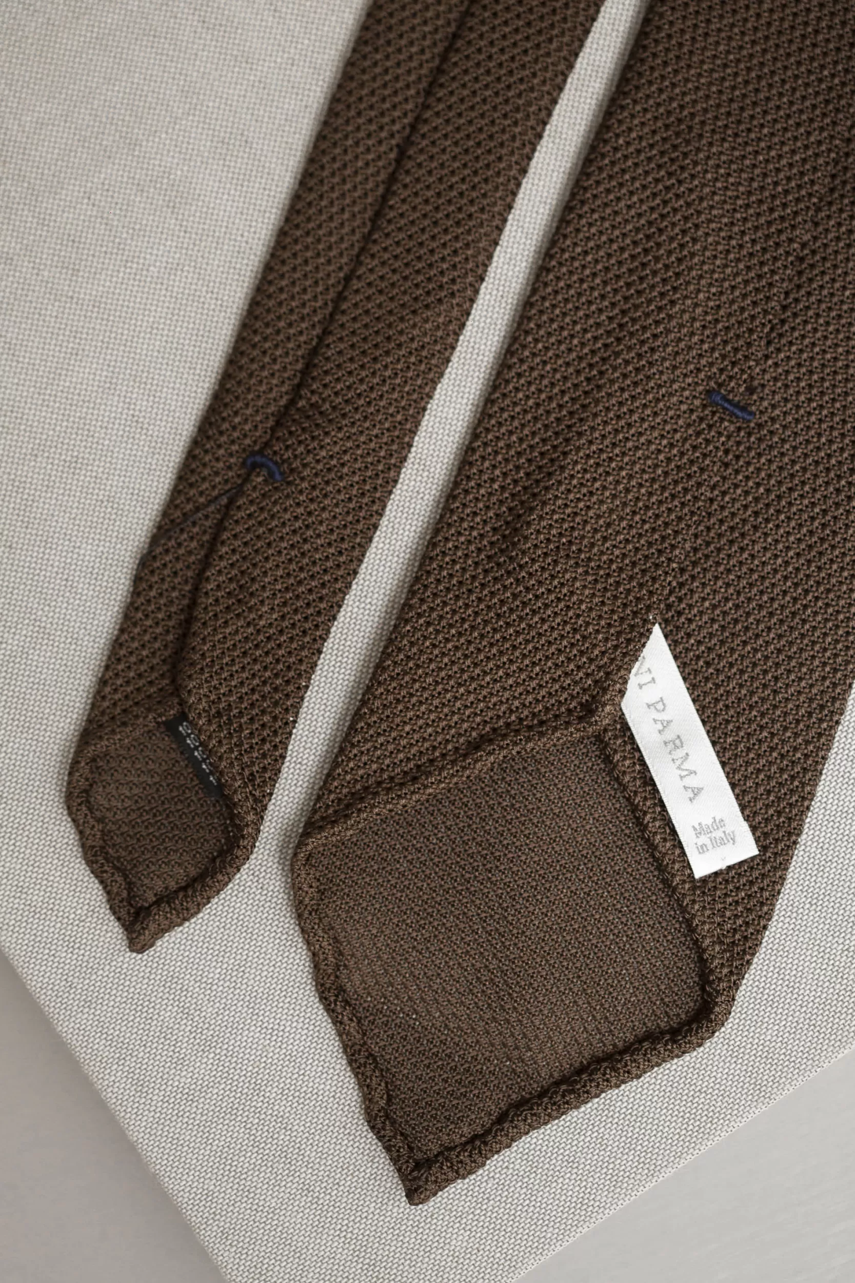 Shop Pini Parma Cravatta In Seta Granata - Fatta A Mano In Italia Marrone