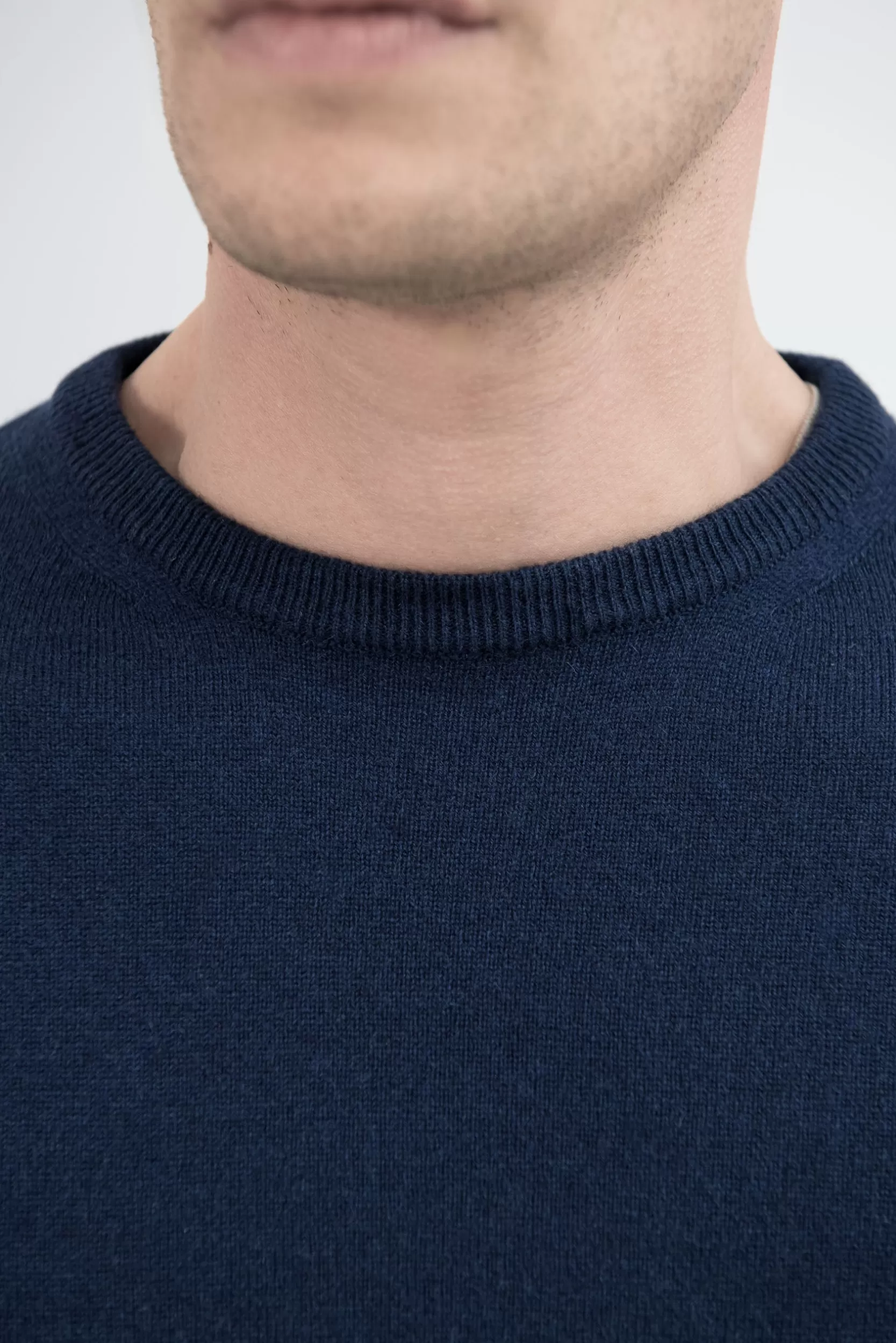 Shop Pini Parma Girocollo In Cashmere Blu – Made In Italy