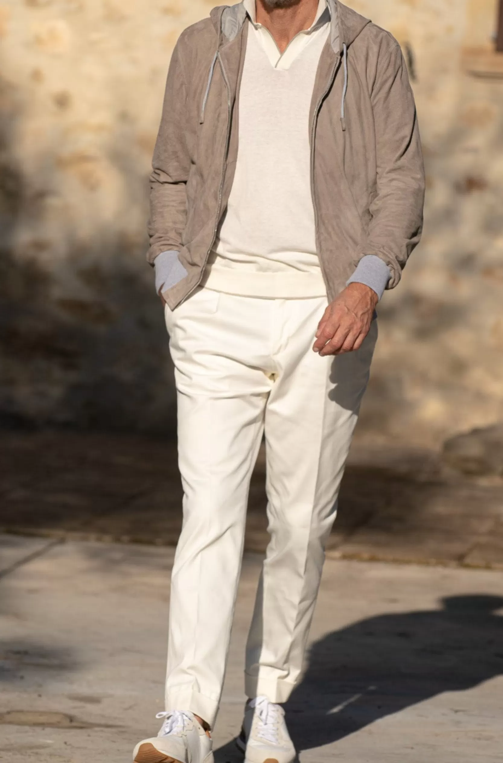 Shop Pini Parma Giubbotto Bomber Con Cappuccio In Suede Color Tortora – Made In Italy