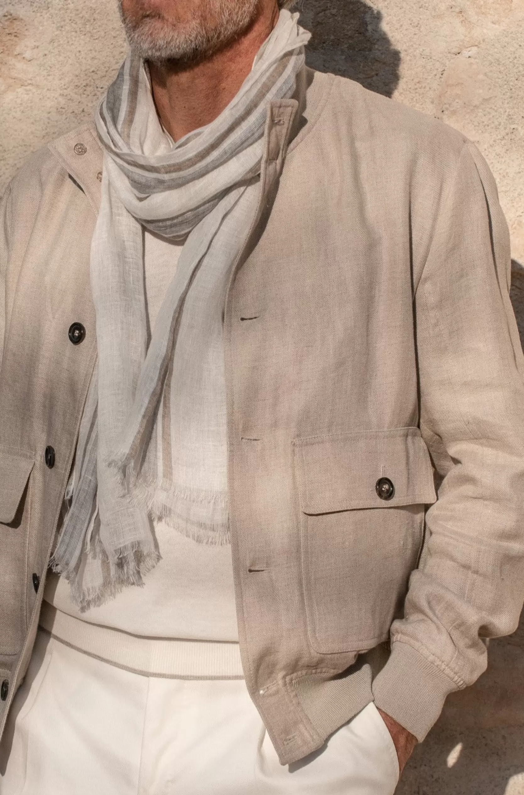 giubbotto_bomber_in_lino_beige__made_in_italy_3.webp Shop Pini Parma Giubbotto Bomber In Lino Beige – Made In Italy