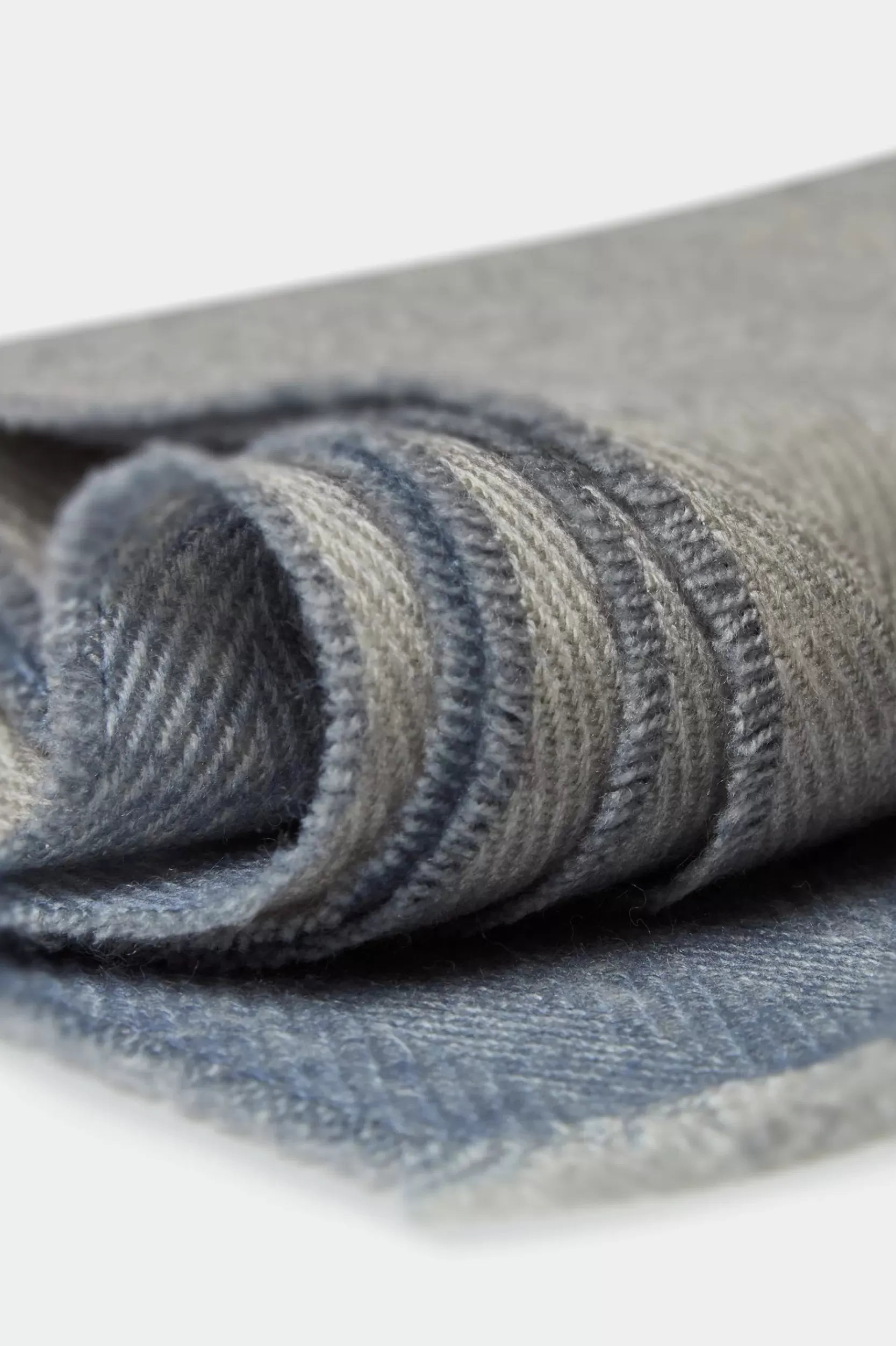 Online Pini Parma Sciarpa Reversibile A Spina Di Pesce E Azzurro - Made In Italy Sabbia